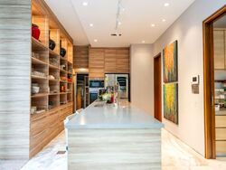 Coronation Road (D10), Detached #543952091